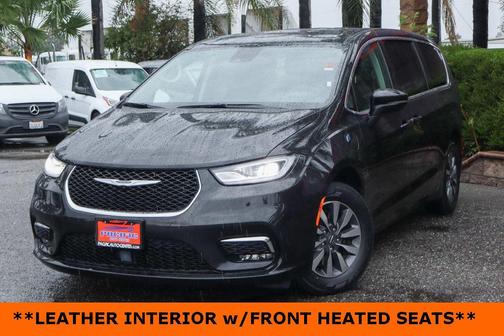 2023 Chrysler Pacifica Hybrid Touring L