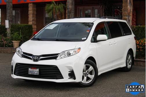 2020 Toyota Sienna LE