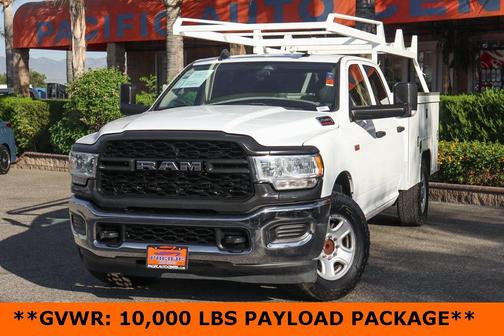2020 RAM 2500 Tradesman Crew Cab 4X2 8' Box