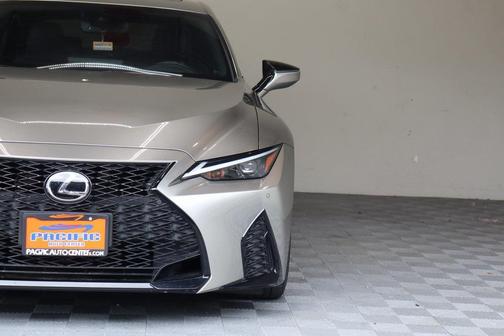 2022 Lexus IS 350 Base