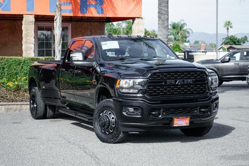 2024 RAM 3500 Big Horn Crew Cab 4x4 8' Box