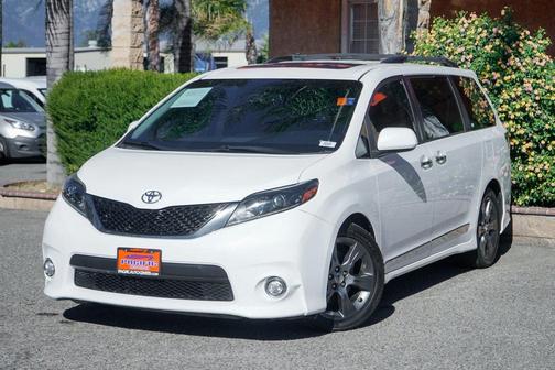 2016 Toyota Sienna SE