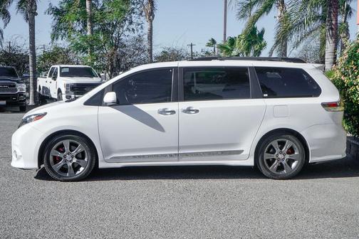 2016 Toyota Sienna SE
