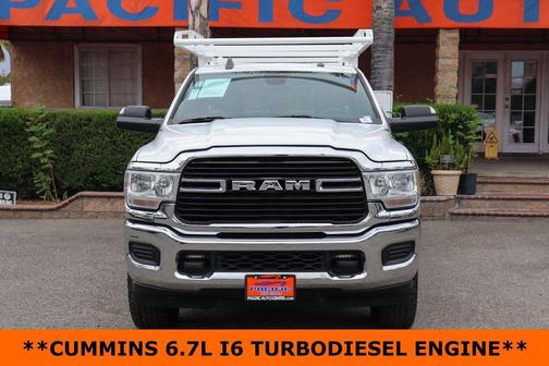 2021 RAM 3500 Big Horn Crew Cab 4x4 8' Box