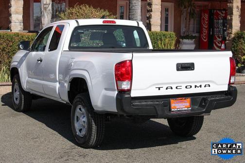 2016 Toyota Tacoma SR