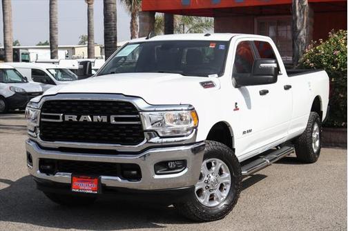 2023 RAM 2500 Big Horn Crew Cab 4x4 8' Box