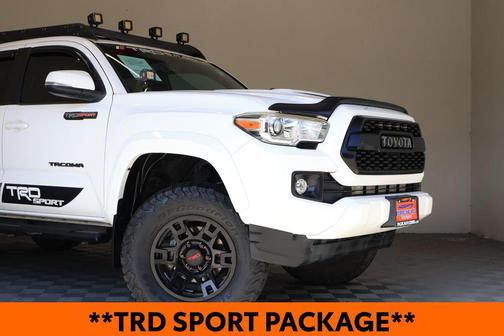 Super White 2016 Toyota Tacoma TRD Sport
