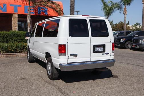 2014 Ford E350 Super Duty XLT