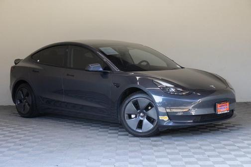 2022 Tesla Model 3 Standard Range