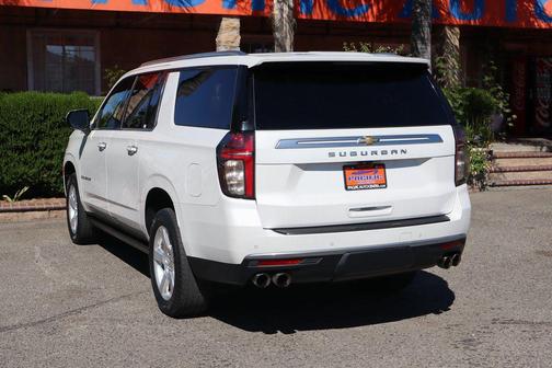 2021 Chevrolet Suburban 4WD High Country