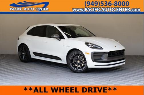 2023 Porsche Macan Base