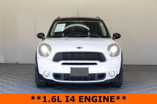 Light White 2012 MINI Cooper S Countryman Base