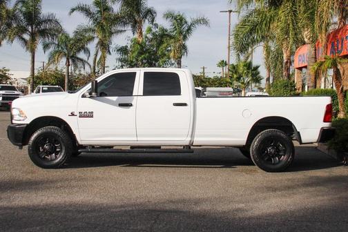 2018 RAM 3500 Tradesman Crew Cab 4x4 8' Box
