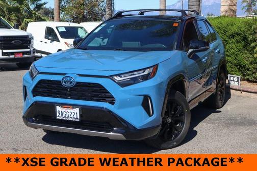 2022 Toyota RAV4 Hybrid SE