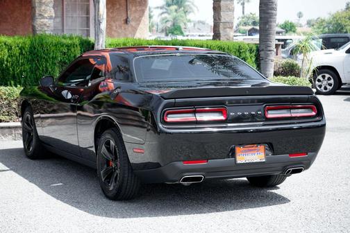 Pitch Black Clearcoat 2023 Dodge Challenger SXT