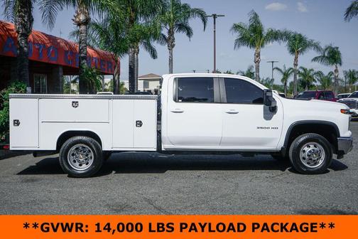 Summit White 2025 Chevrolet Silverado 3500 LT