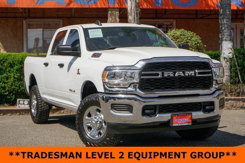2022 RAM 2500 Tradesman Crew Cab 4x4 6'4' Box