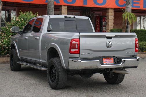 2019 RAM 2500 Laramie Crew Cab 4x4 6'4' Box
