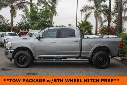 2019 RAM 2500 Laramie Crew Cab 4x4 6'4' Box