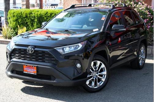 2020 Toyota RAV4 XLE Premium