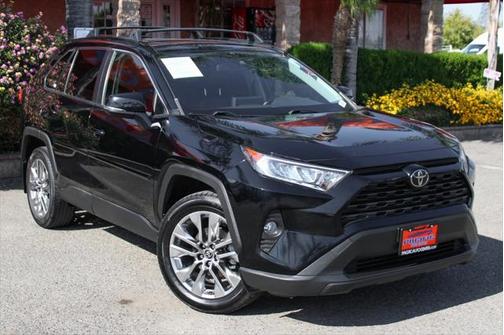 2020 Toyota RAV4 XLE Premium