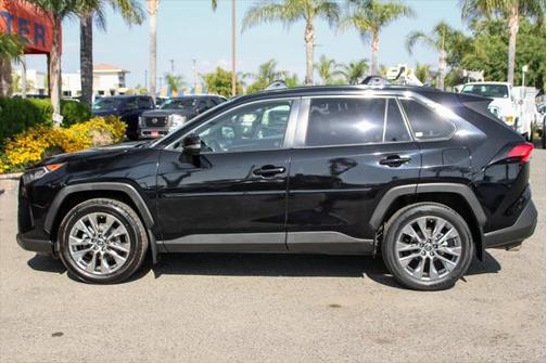 2020 Toyota RAV4 XLE Premium