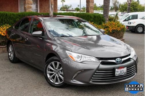 2017 Toyota Camry Hybrid XLE