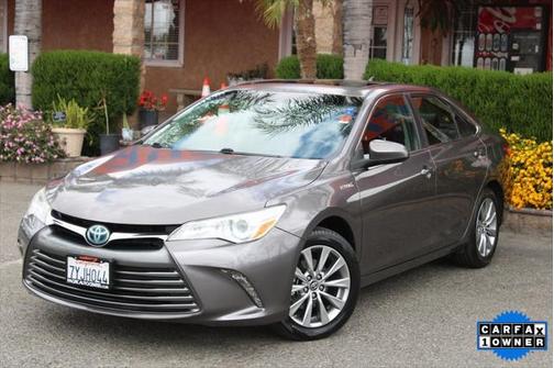 2017 Toyota Camry Hybrid XLE