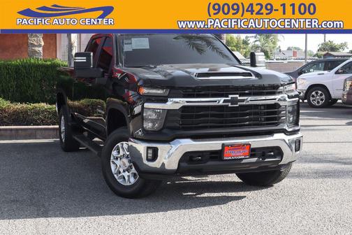 Black 2024 Chevrolet Silverado 2500 LT