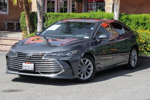2019 Toyota Avalon XLE