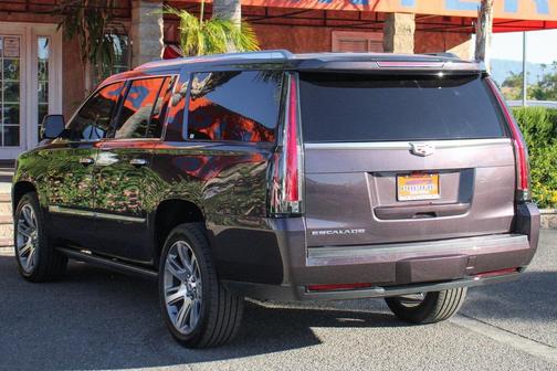 2015 Cadillac Escalade ESV Premium