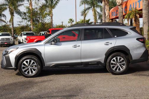 Ice Silver Metallic 2023 Subaru Outback Premium
