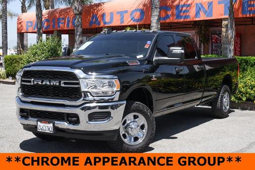 2023 RAM 2500 Tradesman Crew Cab 4x4 8' Box
