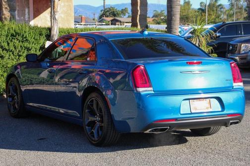 2023 Chrysler 300 Touring