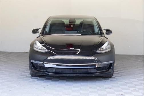 2019 Tesla Model 3 Mid Range