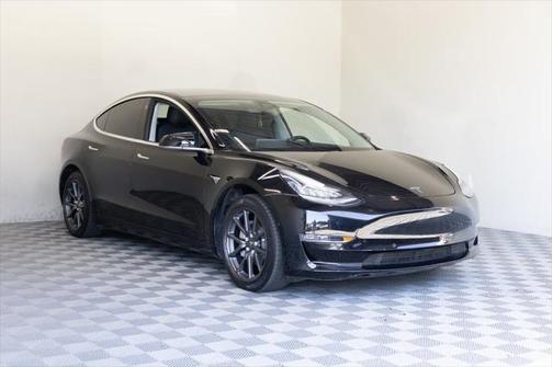 2019 Tesla Model 3 Mid Range