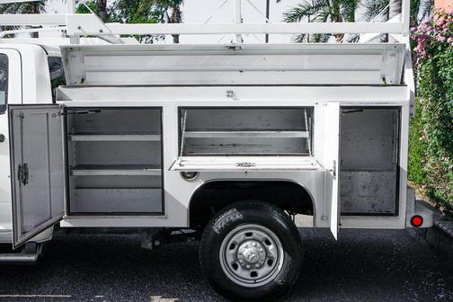 2022 RAM 2500 Tradesman Regular Cab 4x4 8' Box