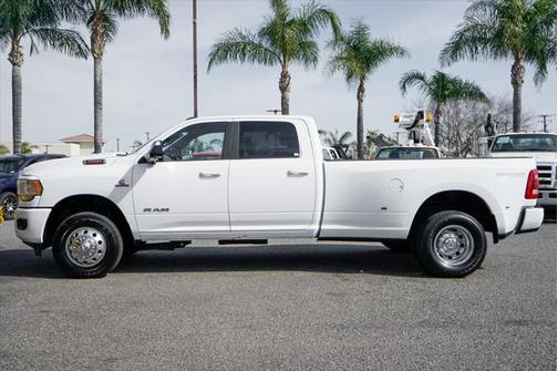 2020 RAM 3500 Big Horn Crew Cab 4x4 8' Box