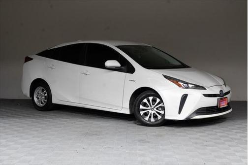 2021 Toyota Prius LE
