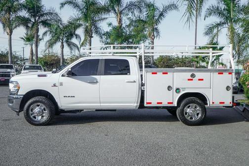 2021 RAM 3500 Big Horn Crew Cab 4x4 8' Box
