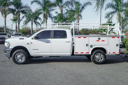 2021 RAM 3500 Big Horn Crew Cab 4x4 8' Box