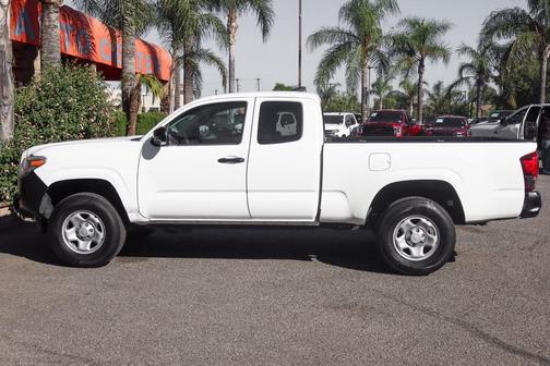 2019 Toyota Tacoma SR