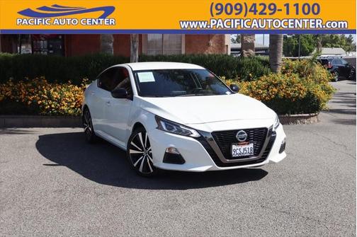 2022 Nissan Altima SR FWD