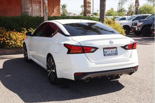 2022 Nissan Altima SR FWD