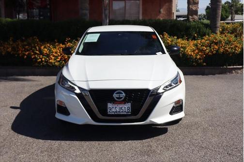 2022 Nissan Altima SR FWD