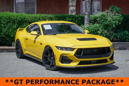 Yellow Splash Metallic Tri-coat 2024 Ford Mustang GT