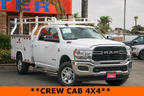 2021 RAM 3500 Big Horn Crew Cab 4x4 8' Box