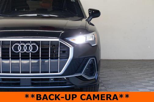 Mythos Black Metallic 2021 Audi Q3 45 S line Premium