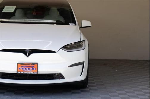 2022 Tesla Model X Plaid Tri Motor All-Wheel Drive