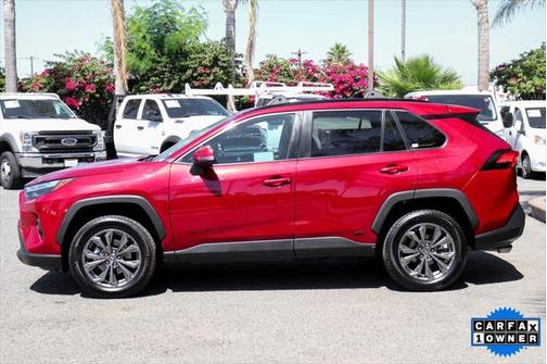 2022 Toyota RAV4 Hybrid XLE Premium